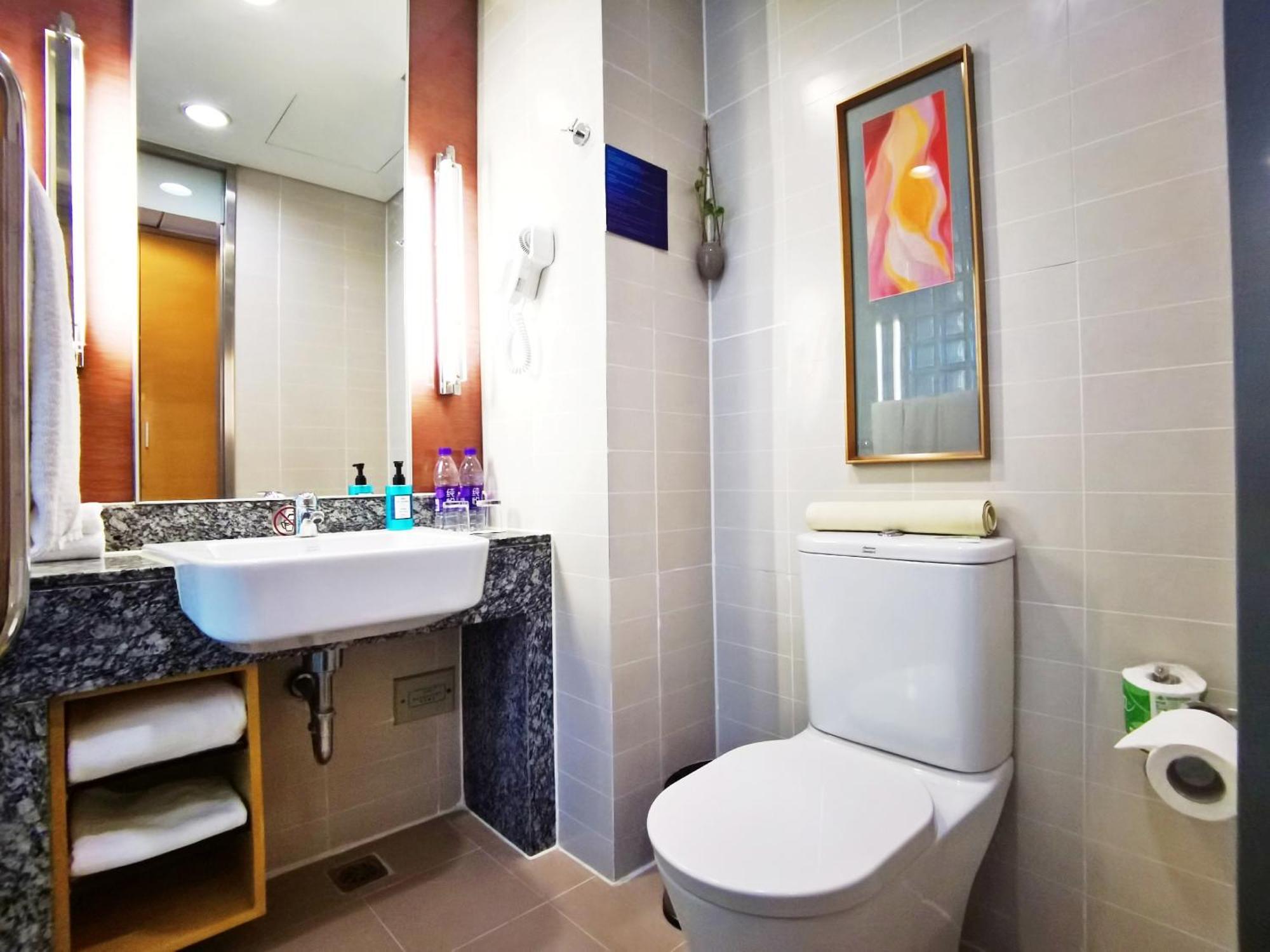 Hotel Express Dongzhimen By Ihg Beijing
