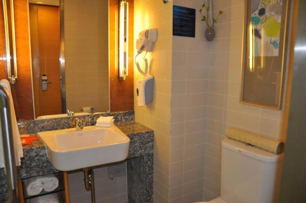 Express Dongzhimen By Ihg Hotel
